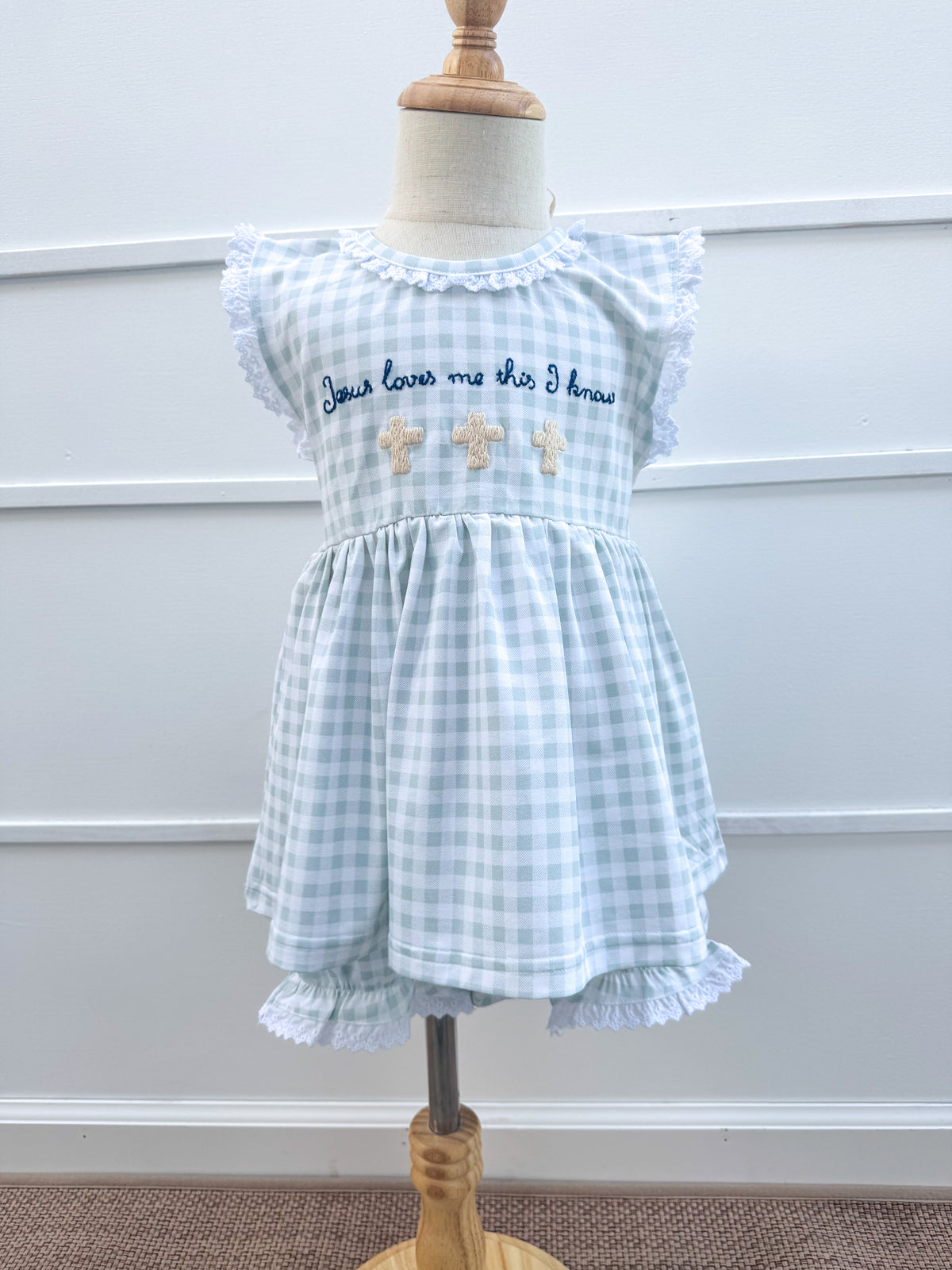 Jesus Loves Me: Girls Set