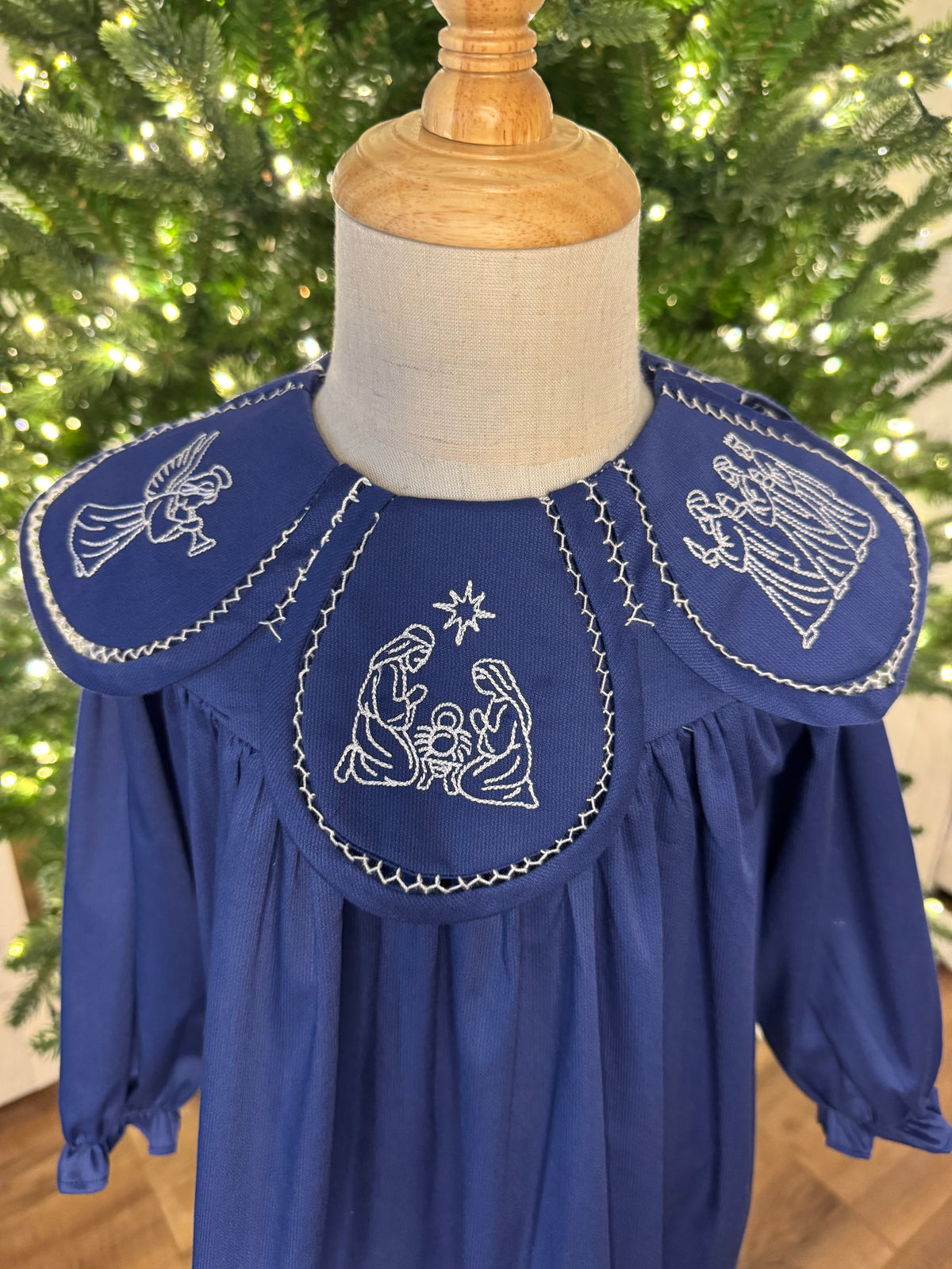 O' Holy Night: Dress